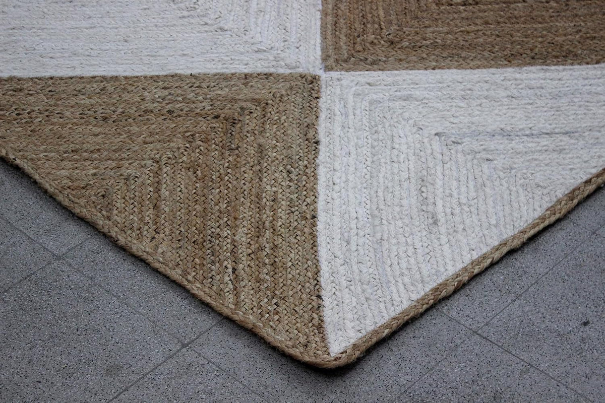 Scalloped Edge Kilim Rug 3' Square Rug Beige & Multicolor Cape Cod Design Carpet Thick 0.27 inches Hand Braided Jute Flatweave Indoor Outdoor Use Rugs for Bedroom, Kitche, Yoga Mat