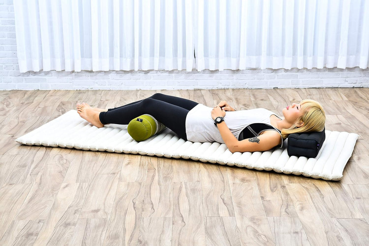 Small Yoga Bolster – Shape-Retaining Cervical Neck Roll, Tube Pillow for Comfortable Reading, Kapok Filling, 22 x 6 x 6 inches