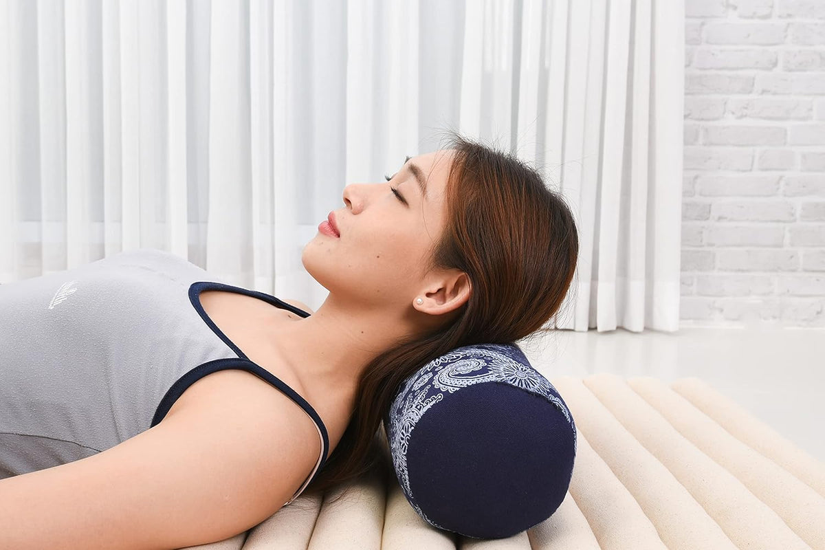 Small Yoga Bolster – Shape-Retaining Cervical Neck Roll, Tube Pillow for Comfortable Reading, Kapok Filling, 22 x 6 x 6 inches