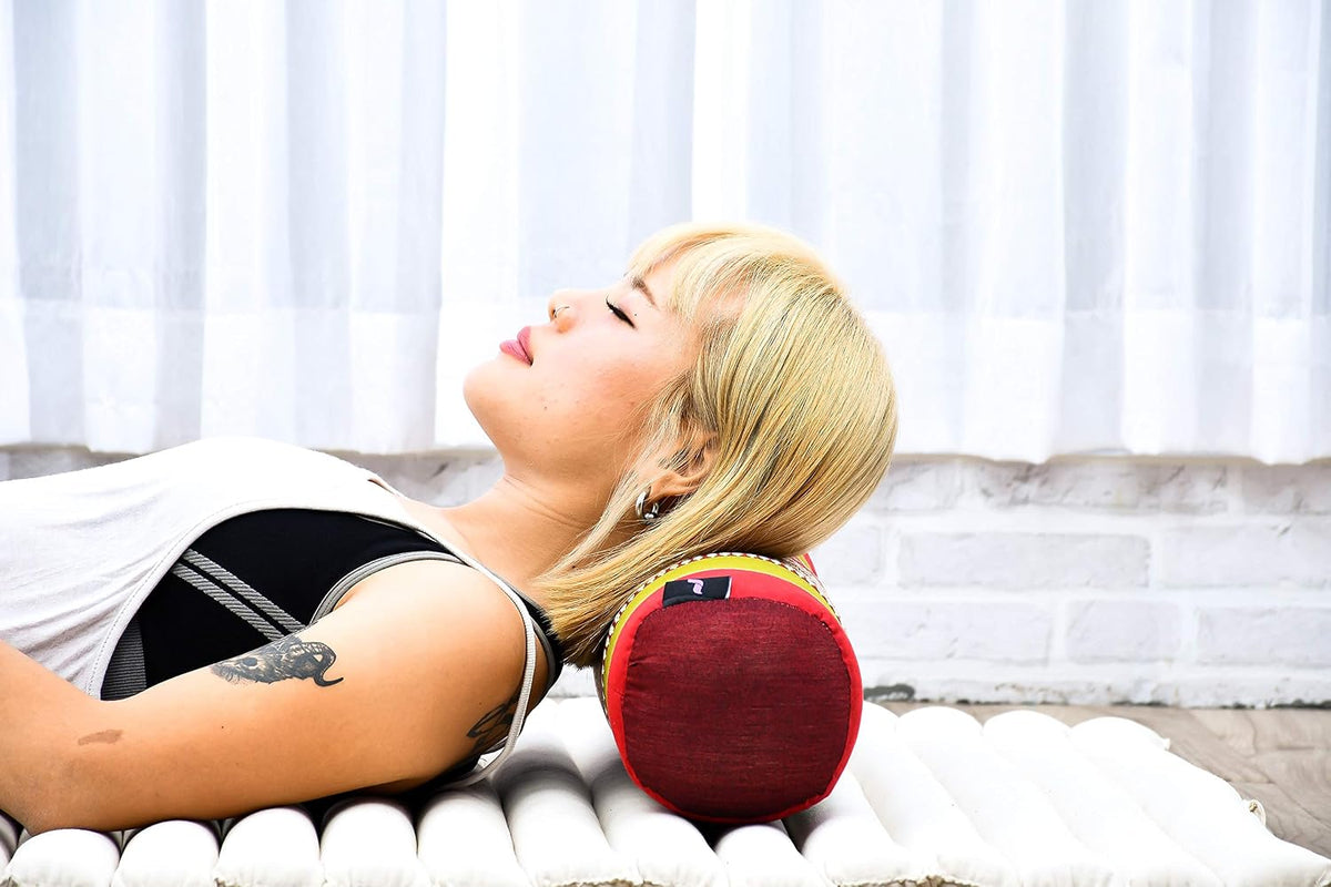 Small Yoga Bolster – Shape-Retaining Cervical Neck Roll, Tube Pillow for Comfortable Reading, Kapok Filling, 22 x 6 x 6 inches