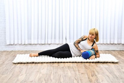Small Yoga Bolster – Shape-Retaining Cervical Neck Roll, Tube Pillow for Comfortable Reading, Kapok Filling, 22 x 6 x 6 inches