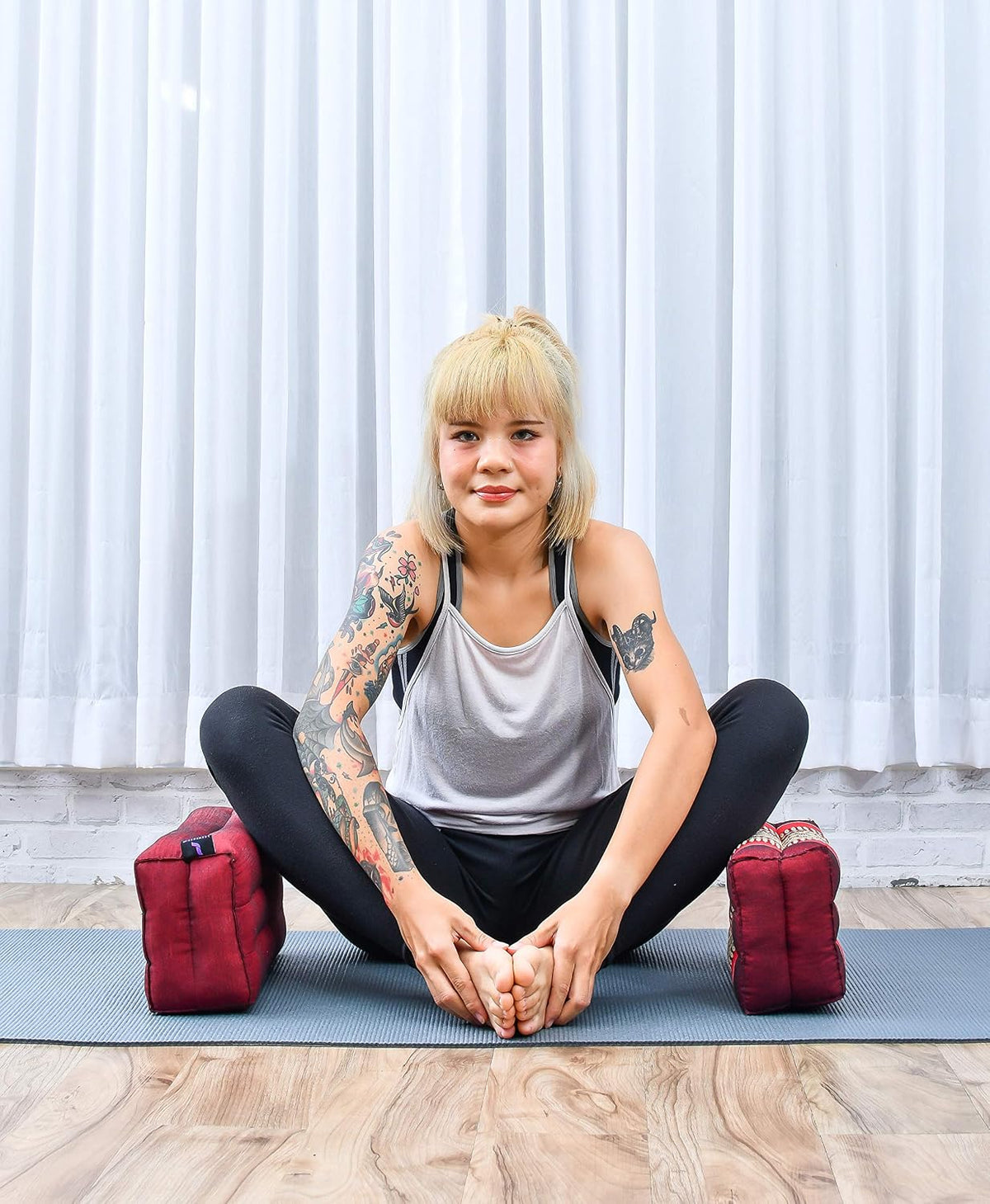 Yoga Block – Floor Cushion for Yoga Practice, Meditation Seat Cushion for Workouts Filled with Kapok