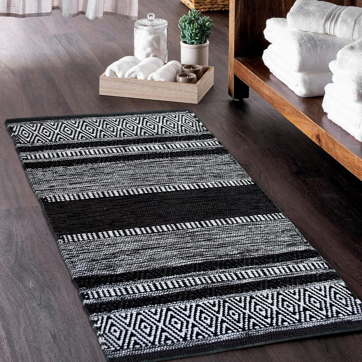 Farmhouse Rug 24''x36'' Black-White | Recycled Cotton Hand Woven Rug, Long Boho Rug | Perfect for Hallways, Kitchens, Bathroom, bedrooms, Meditation Yoga Mat | Machine Wash