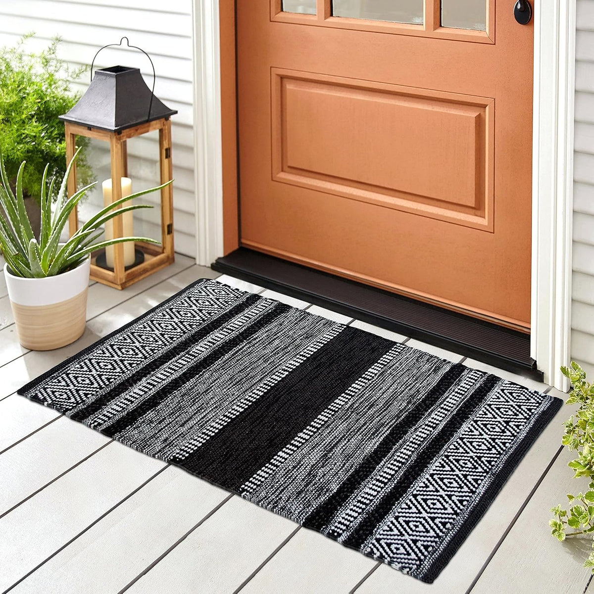 Farmhouse Rug 24''x36'' Black-White | Recycled Cotton Hand Woven Rug, Long Boho Rug | Perfect for Hallways, Kitchens, Bathroom, bedrooms, Meditation Yoga Mat | Machine Wash