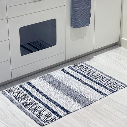 Farmhouse Rug 24''x36'' Black-White | Recycled Cotton Hand Woven Rug, Long Boho Rug | Perfect for Hallways, Kitchens, Bathroom, bedrooms, Meditation Yoga Mat | Machine Wash