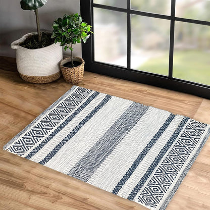 Farmhouse Rug 24''x36'' Black-White | Recycled Cotton Hand Woven Rug, Long Boho Rug | Perfect for Hallways, Kitchens, Bathroom, bedrooms, Meditation Yoga Mat | Machine Wash