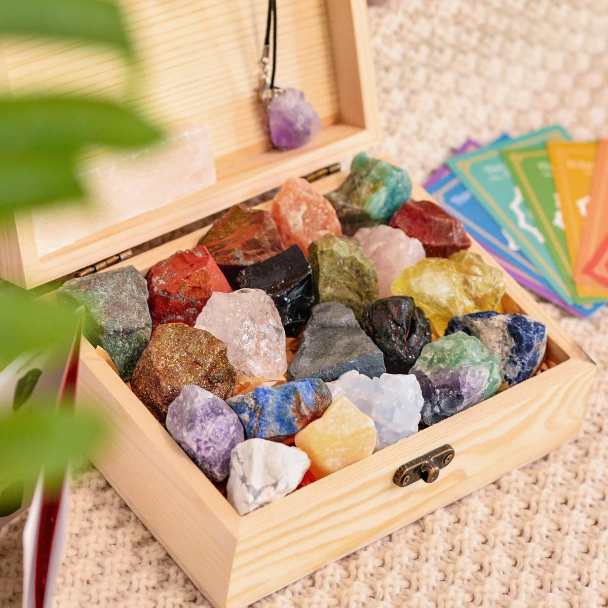 17Pcs Crystals and Healing Stones, 14Pcs Real Raw Chakra Stones Set, Selenite Charging Plate, Amethyst Necklace, Rose Quartz, Mothers Day Gifts, Gift Box, Guide for Beginners, Collection, Meditation, Yoga