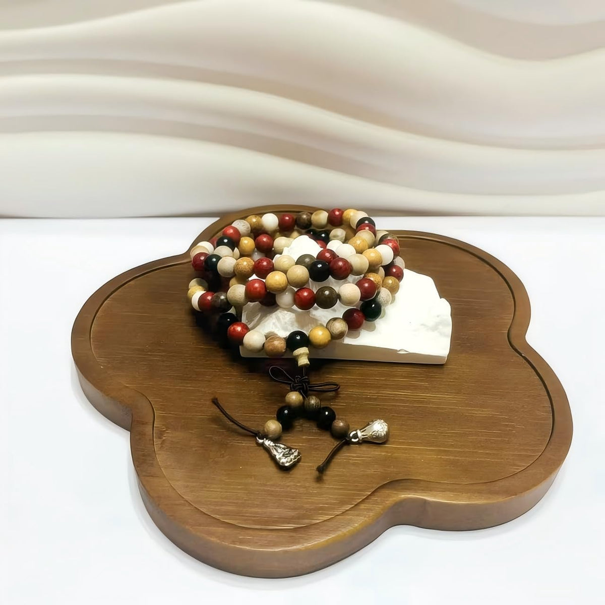 Handmade Mala Beads Bracelet 108 8mm Prayer Meditation Bracelet Sandalwood Elastic, Buddhist Beads, Prayer Mala Necklace for Men and Women Gifts