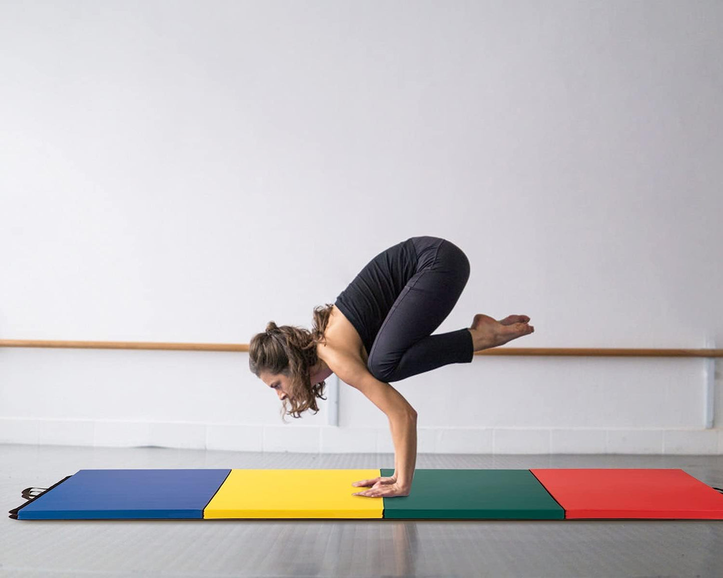 Exercise Mat 2'x6'/4'x8'/4'x10' Gymnastics Mat Folding Gymnastics Tumbling Mats 1.6"-2" Thick PU Leather Yoga Mat Portable With Carrying Handles for home Workout outdoor Yoga Pilates
