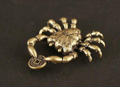 DMtse Chinese Feng Shui Brass Mini Crab Crab Hand Clip Lucky Coin Decorated Statue Statue for Animal Sculpture Tea Sets Prop Collection Home Gifts