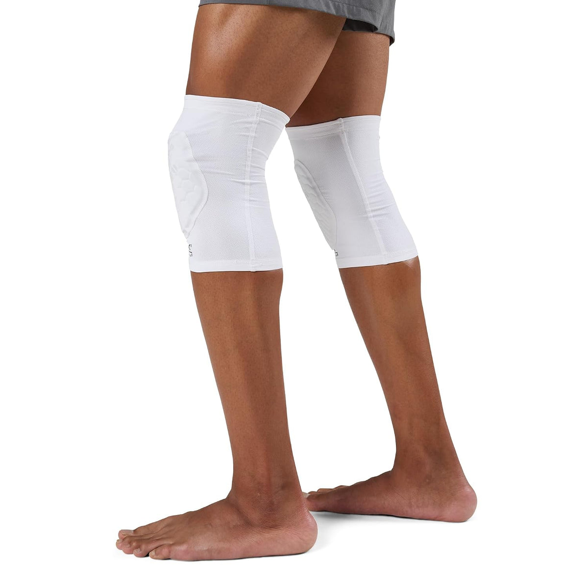 McDavid Moisture Wicking HEX Technology Knee Sleeves for Women/Men, Elbows & Shins Protection, Hex Pads