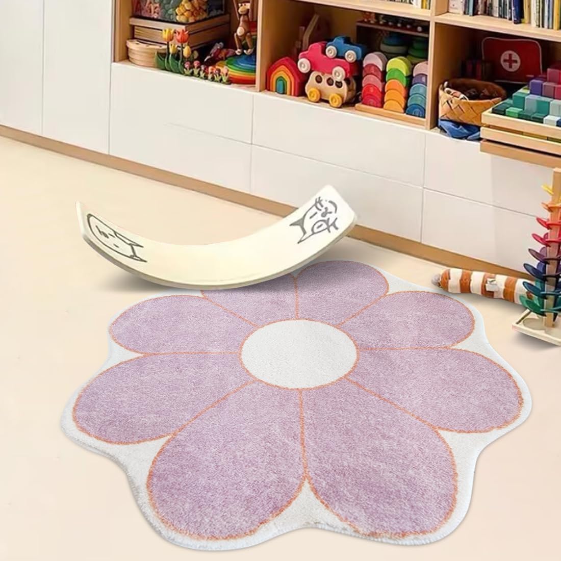 White Flower Shaped Rug, Cute Round Indoor Rug, 39.4" Diameter, High Pile Faux Wool, Non-Slip Backing