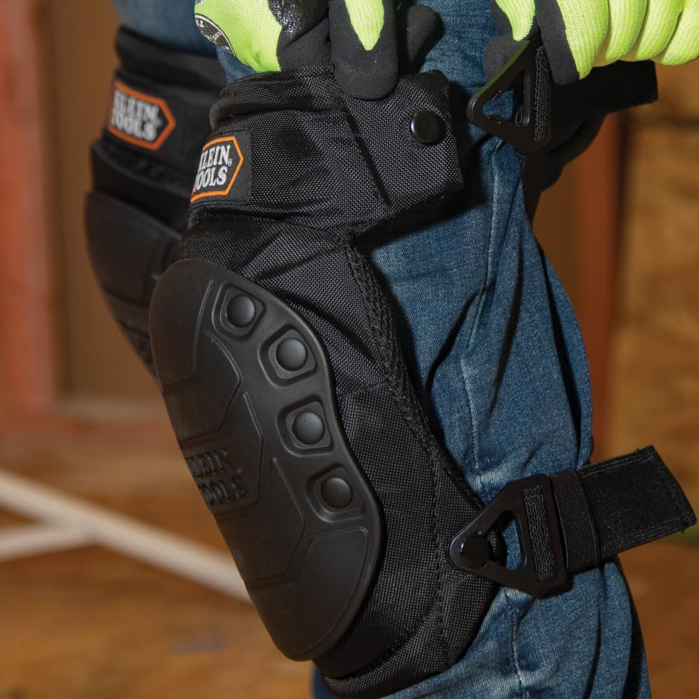 KLEIN TOOLS 60344 Knee Pads, Hinged Gel Knee Pads with Slip Resistant Rubber Caps, Quick-Release Clips and Adjustable Straps, Black