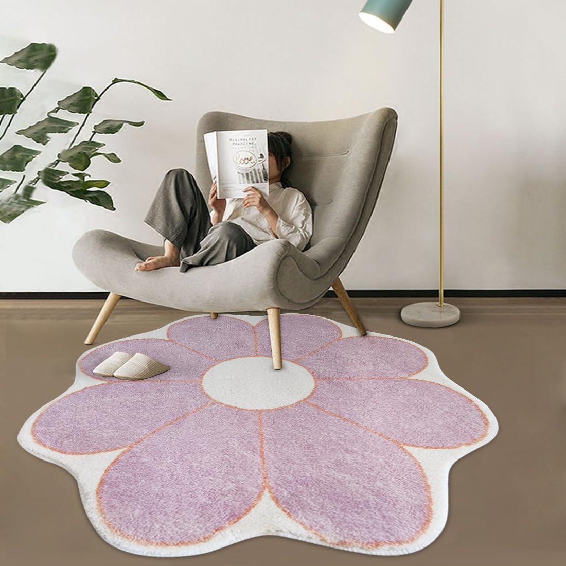 White Flower Shaped Rug, Cute Round Indoor Rug, 39.4" Diameter, High Pile Faux Wool, Non-Slip Backing