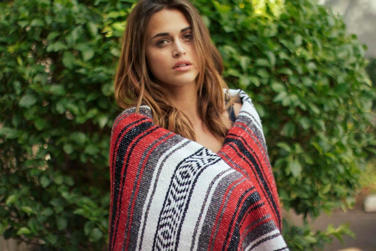 Del Mex Classic Mexican Blanket, Large Authentic Woven Falsa Throw (70"x50"), Artisan Southwest Décor for Beach, Yoga, Outdoors (Lavender)
