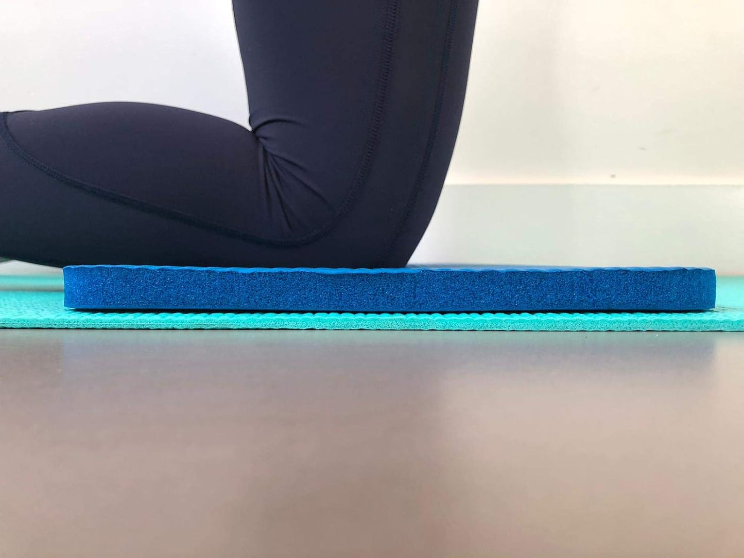 Yoga Knee Pad 0.6 inch Thick Pilates Yoga Knee Pad Cushion your knees Also support Elbows Forearms
