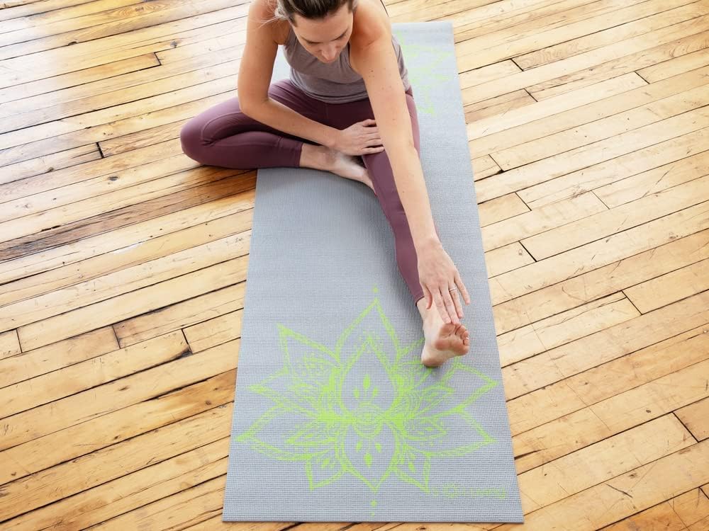 Sol Living Travel Yoga Mat - Natural Tree Rubber for Extra Grip - Non-Slip, Foldable, Eco-Friendly - Perfect for On-the-Go Yoga, Pilates, Fitness, Meditation - 24" x 72", Green