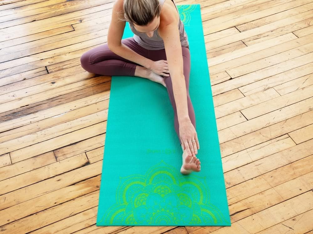 Sol Living Travel Yoga Mat - Natural Tree Rubber for Extra Grip - Non-Slip, Foldable, Eco-Friendly - Perfect for On-the-Go Yoga, Pilates, Fitness, Meditation - 24" x 72", Green