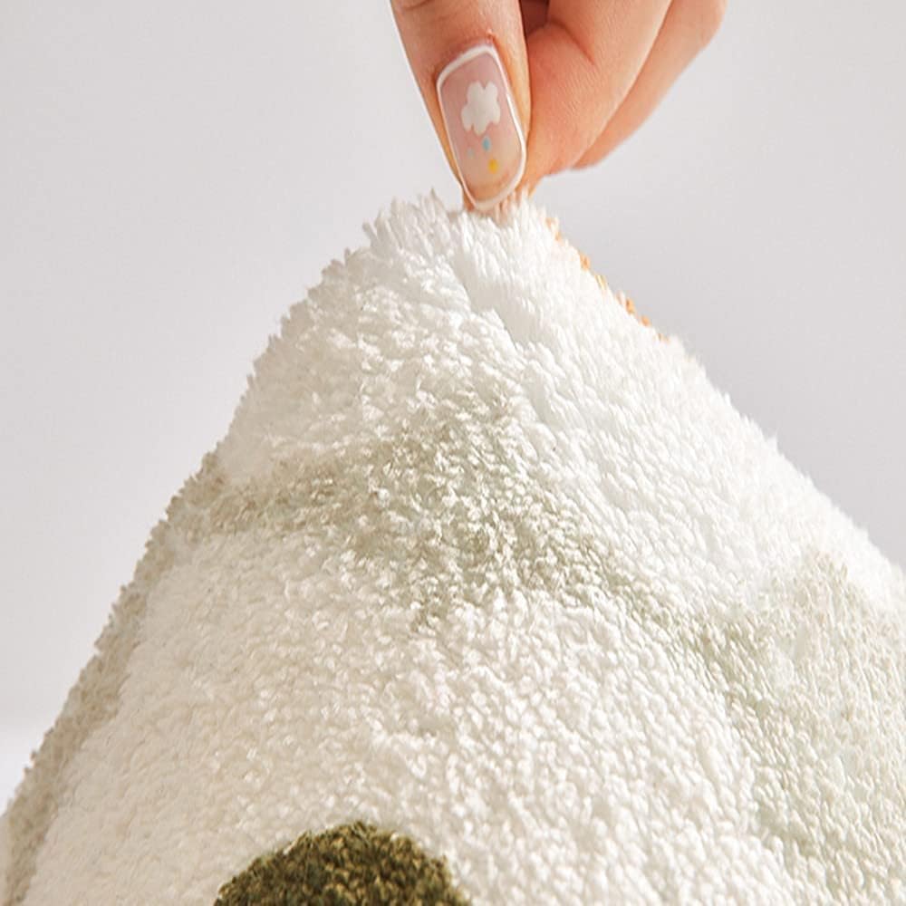 White Flower Shaped Rug, Cute Round Indoor Rug, 39.4" Diameter, High Pile Faux Wool, Non-Slip Backing