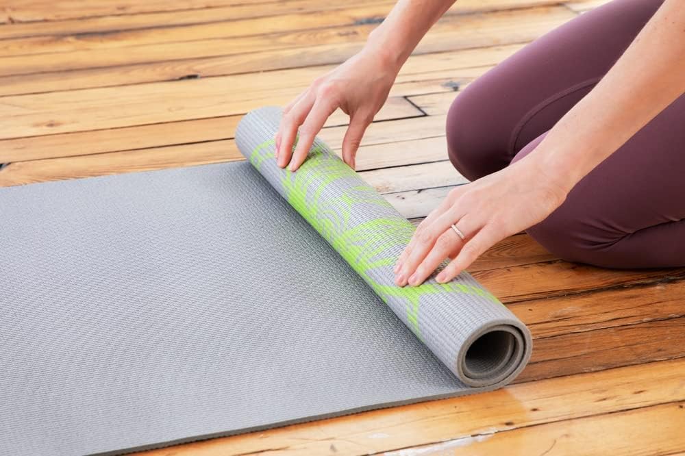 Sol Living Travel Yoga Mat - Natural Tree Rubber for Extra Grip - Non-Slip, Foldable, Eco-Friendly - Perfect for On-the-Go Yoga, Pilates, Fitness, Meditation - 24" x 72", Green