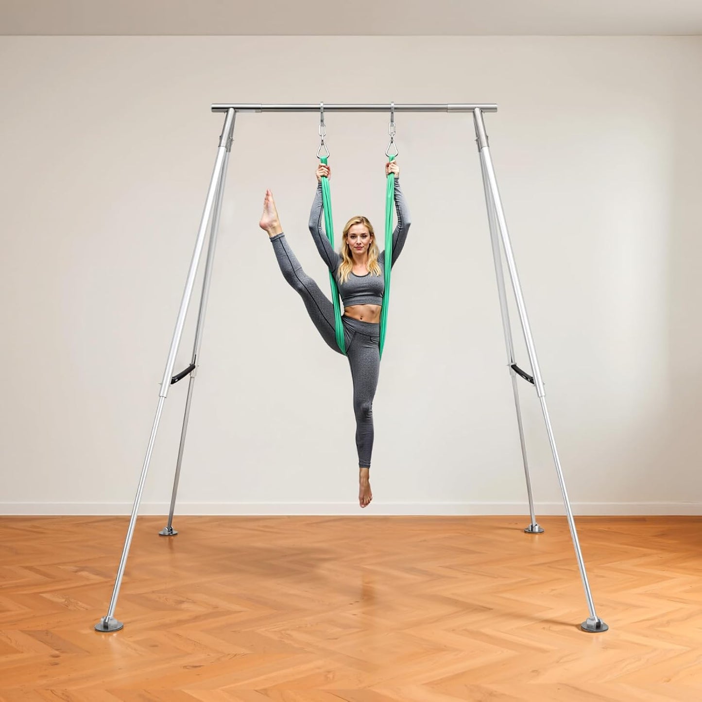 VEVOR Yoga Stand Frame, Max 441-551 lbs Load Swing Stand, Triangular Structure Aerial Rig, Aerial Silk Stands with Yoga Hammock, Standard & Height-Adjustable Version