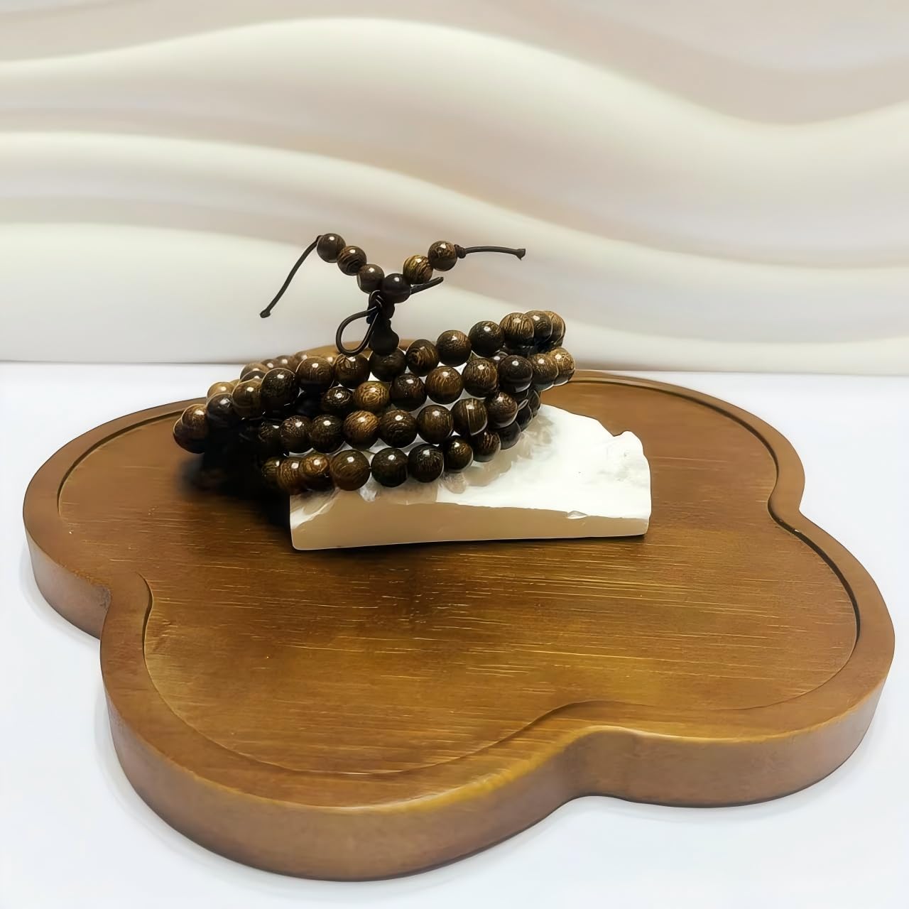 Handmade Mala Beads Bracelet 108 8mm Prayer Meditation Bracelet Sandalwood Elastic, Buddhist Beads, Prayer Mala Necklace for Men and Women Gifts