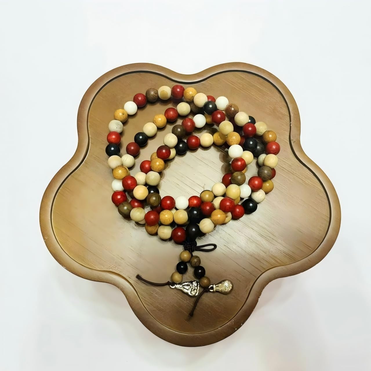 Handmade Mala Beads Bracelet 108 8mm Prayer Meditation Bracelet Sandalwood Elastic, Buddhist Beads, Prayer Mala Necklace for Men and Women Gifts
