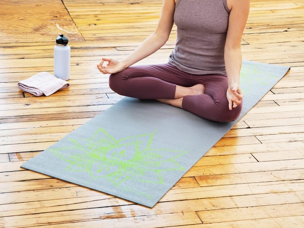 Sol Living Travel Yoga Mat - Natural Tree Rubber for Extra Grip - Non-Slip, Foldable, Eco-Friendly - Perfect for On-the-Go Yoga, Pilates, Fitness, Meditation - 24" x 72", Green