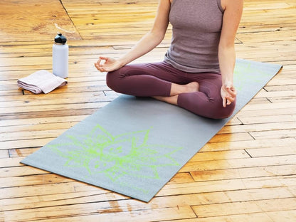 Sol Living Travel Yoga Mat - Natural Tree Rubber for Extra Grip - Non-Slip, Foldable, Eco-Friendly - Perfect for On-the-Go Yoga, Pilates, Fitness, Meditation - 24" x 72", Green