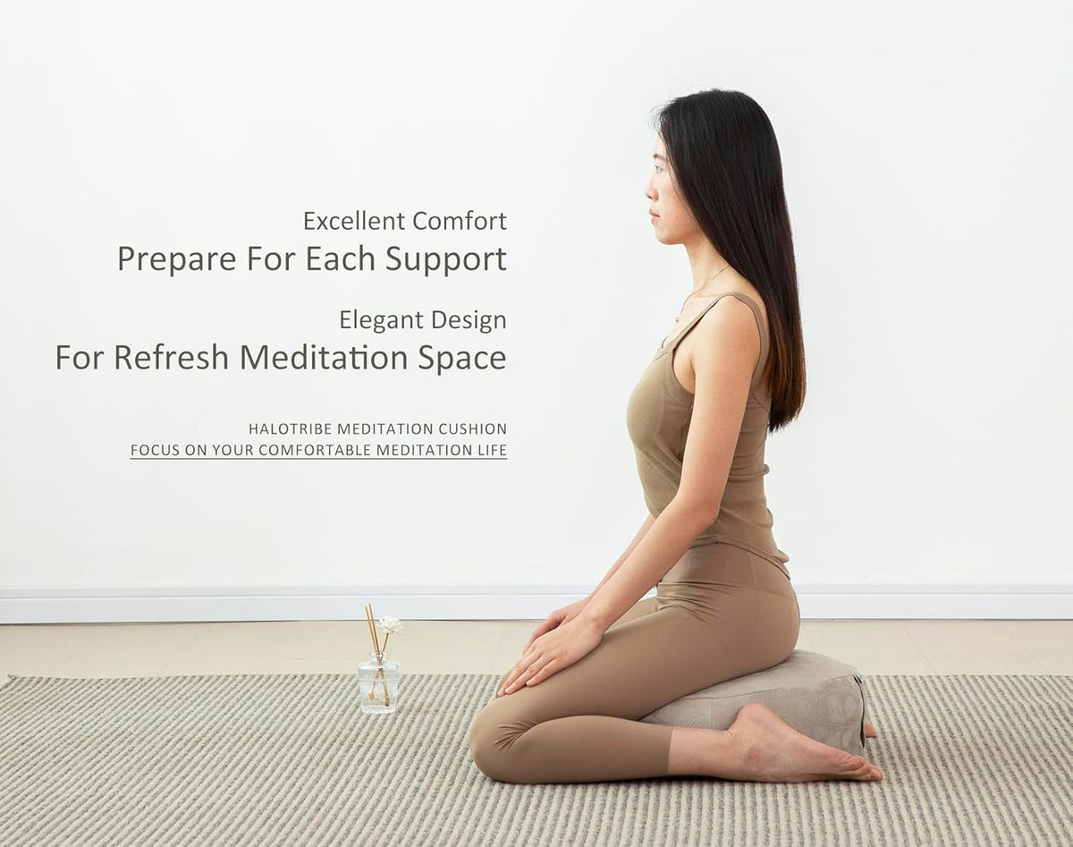 Meditation Cushion, Comfortable Meditation Pillow with Peacock Feather Jacquard Cover. Buckwheat Hull Filled Zafu Floor Pillow 16 * 16 * 5 in
