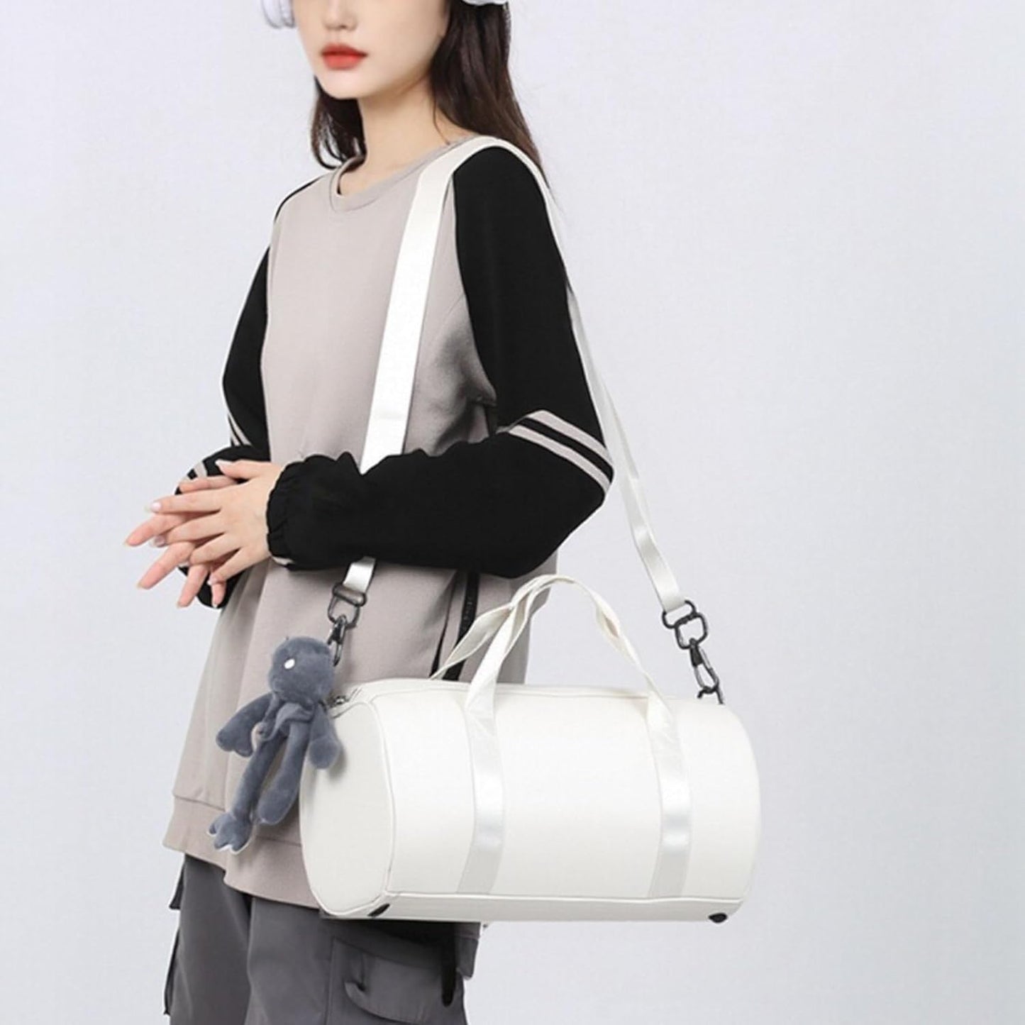 Ballet Dance Bag Mini Gym Bag Lightweight Small Duffle Bag 10L Cute Crossbody Bag for Yoga Swimming Sport (Black)