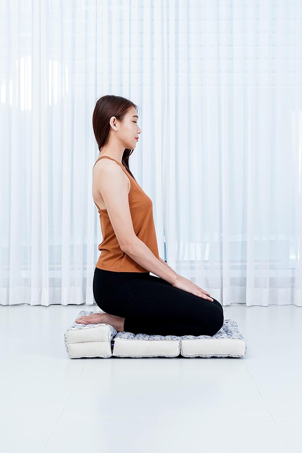 Leewadee Foldable Floor Mattress – 2 in 1 Floor Meditation Mat for Yoga and Relaxation, Seating Futon with Kapok