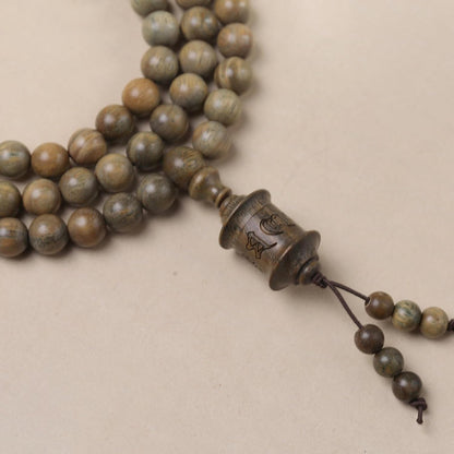 Natural Green Sandalwood 108 Mala Bead Necklace Buddhist Prayer Beads for Meditation or Yoga