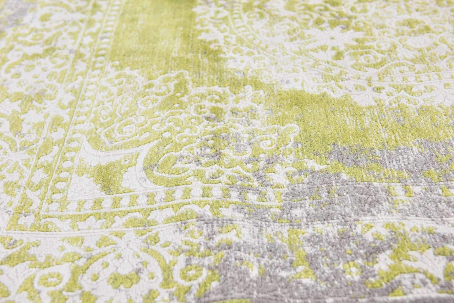 Unique Loom New Classical Collection Area Rug - Olwen (4'Round, Purple/ Gray)