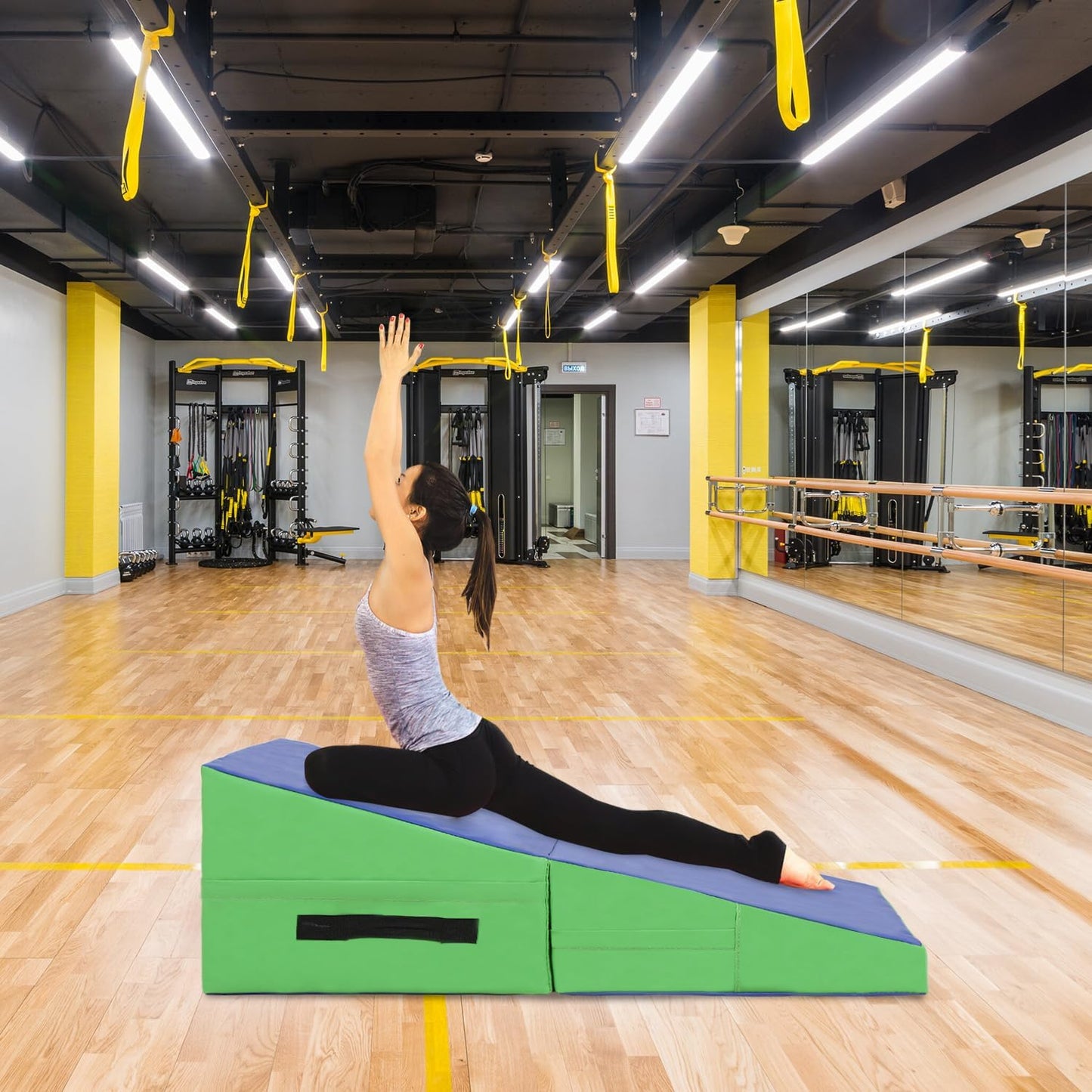 FDW Gymnastics Mat Incline Indoor/Outdoor Tumbling Mats yoga mat for Home Gym Folding Exercise Mat with Non-Slip Surface & Handles Cheese Wedge Mat
