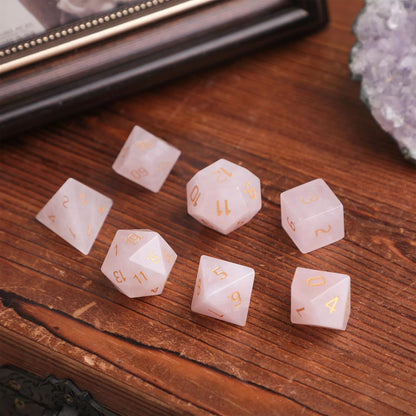 mookaitedecor 7 PCS Blue Howlite Turquoise Crystal Polyhedral DND Dice Set, Polished Tumbled Stones Dices for RPG MTG Table Games Home Decoration