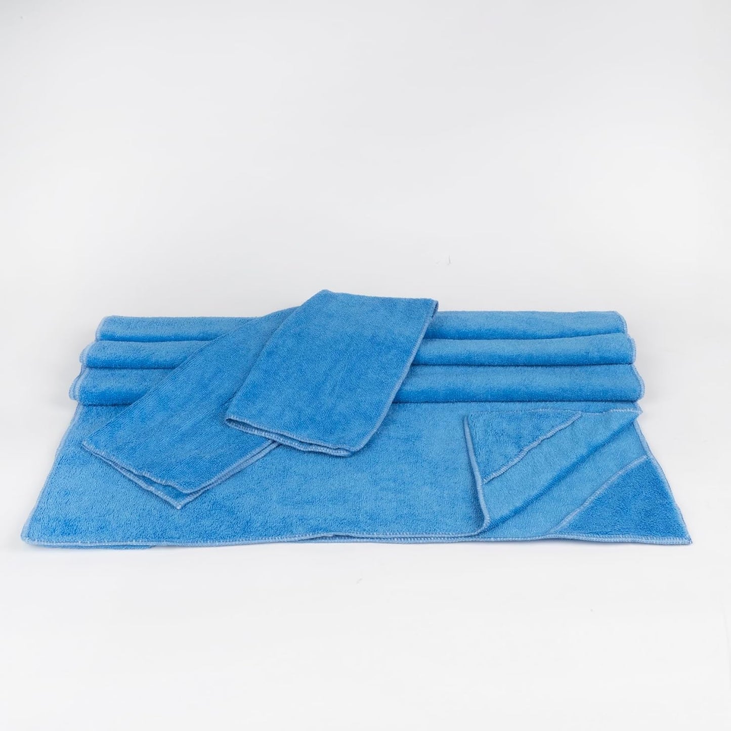 Yoga Towel, Non Slip Hot Yoga Mat Towel with Corner Pockets, Sized 25"x73", 100% Microfiber Sweat Absorbent, Perfect for Hot Yoga, Bikram, Pilates and Yoga Mats (Blue)