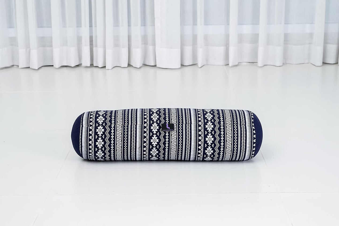 Leewadee Small Yoga Bolster – Shape-Retaining Cervical Neck Roll, Tube Pillow for Comfortable Reading, Kapok Filling, 22 x 6 x 6 inches