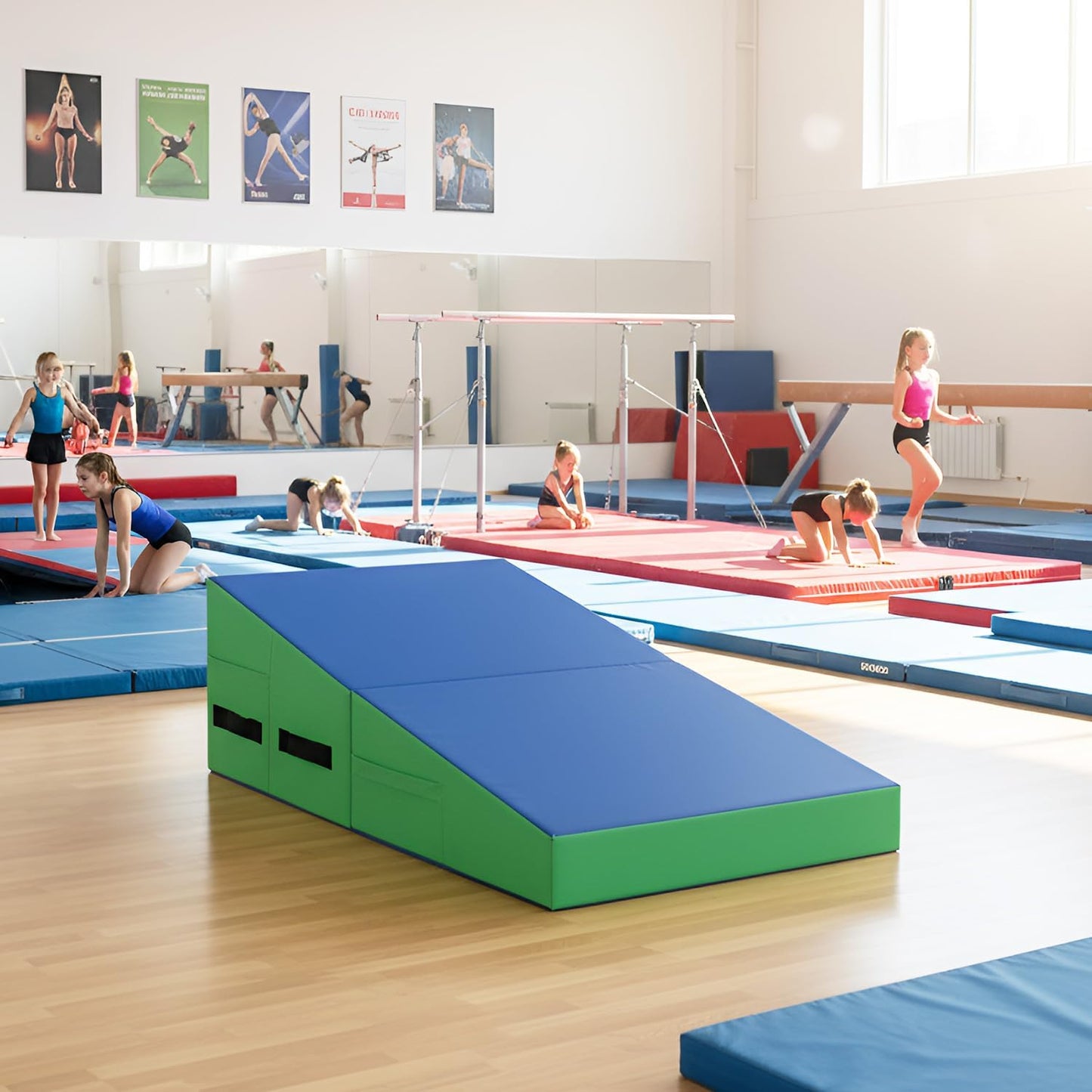 BestMassage Gymnastics Mat Incline Mat Tumbling Mat Folding Gymnastic Tumbling Mat Indoor/Outdoor Exercise Mat Home Gym Yoga Mat with Handle
