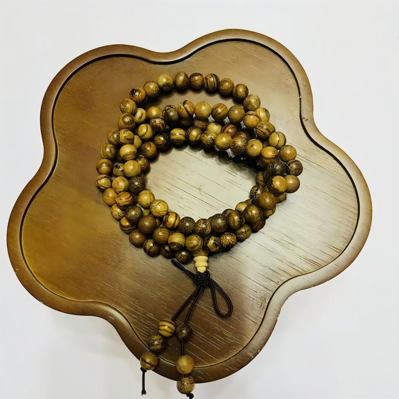 Handmade Mala Beads Bracelet 108 8mm Prayer Meditation Bracelet Sandalwood Elastic, Buddhist Beads, Prayer Mala Necklace for Men and Women Gifts