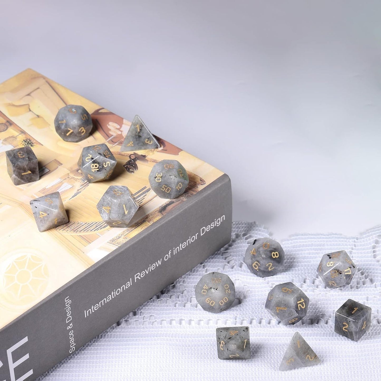 mookaitedecor 7 PCS Blue Howlite Turquoise Crystal Polyhedral DND Dice Set, Polished Tumbled Stones Dices for RPG MTG Table Games Home Decoration