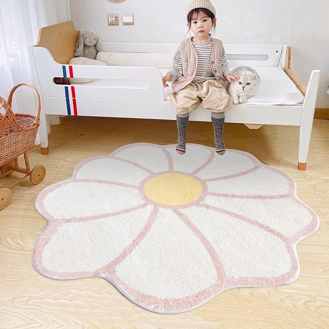 White Flower Shaped Rug, Cute Round Indoor Rug, 39.4" Diameter, High Pile Faux Wool, Non-Slip Backing