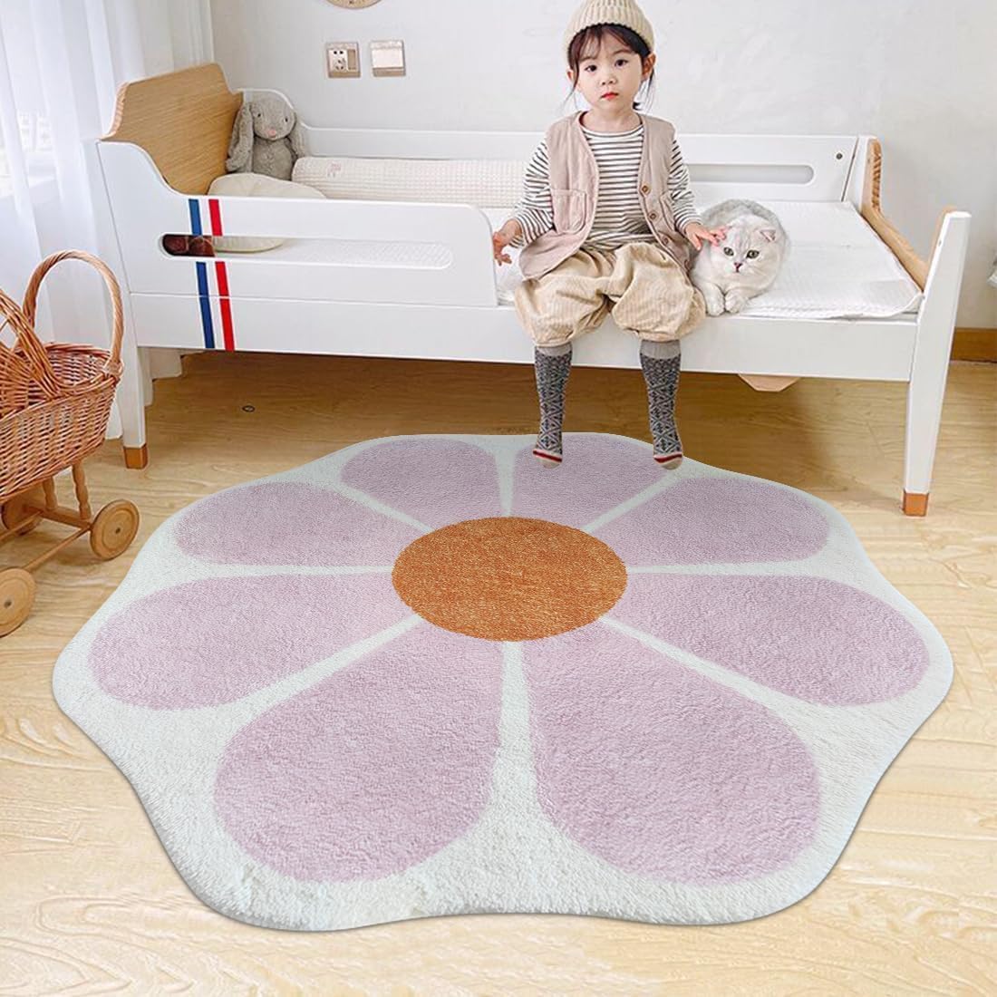 White Flower Shaped Rug, Cute Round Indoor Rug, 39.4" Diameter, High Pile Faux Wool, Non-Slip Backing