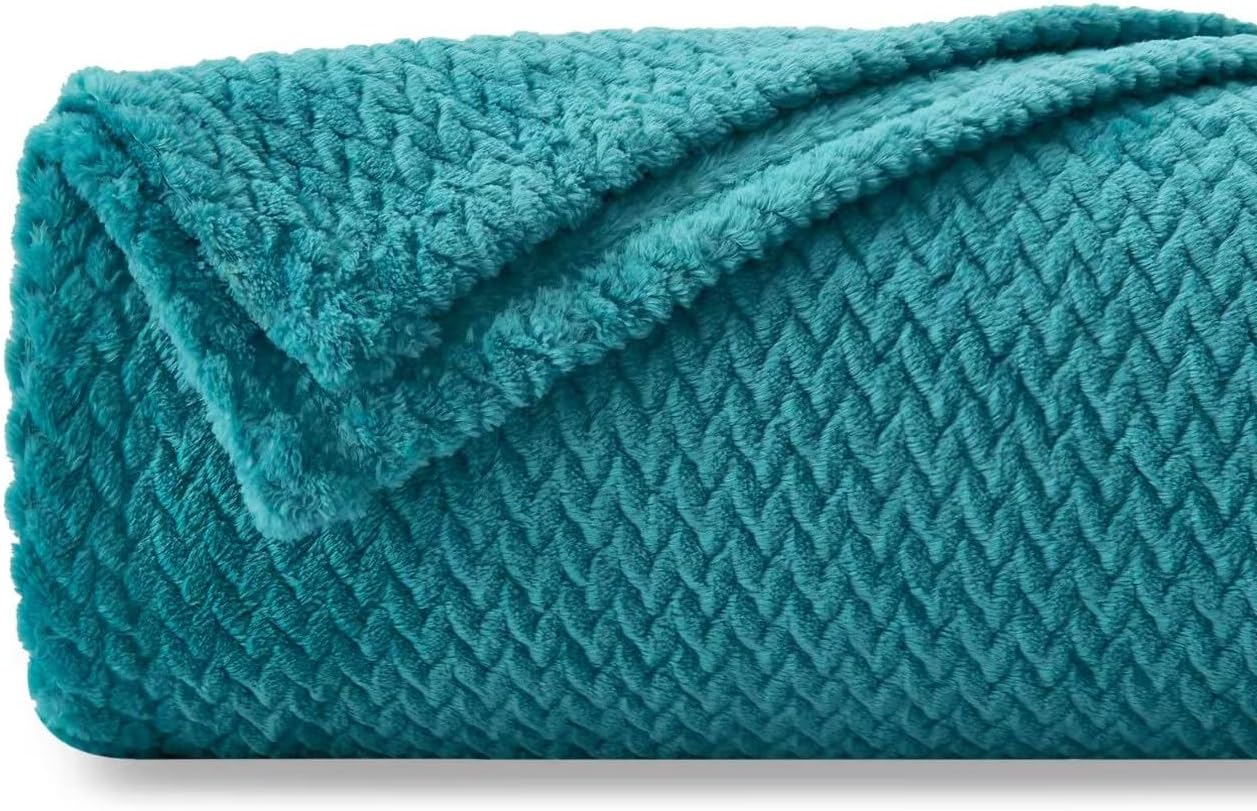 NEWCOSPLAY Super Soft Throw Blanket Light Purple Premium Silky Flannel Fleece Leaves Pattern Lightweight Bed Blanket All Season Use (Light Purple, Throw(50"x60")) - Colors A