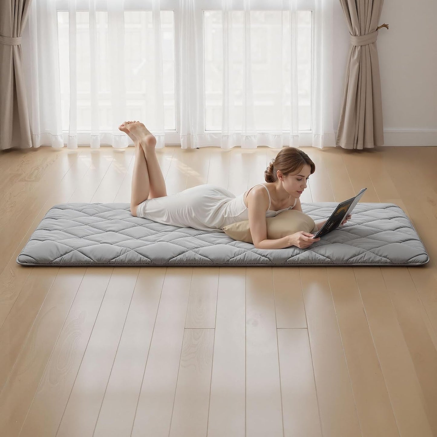 VEVOR Japanese Floor Mattress, Futon Mattress, 100% High Density Comfortable Foam, Foldable Tatami Mat with Storage Bag, Sleeping Pad for Camping Dormitory Yoga