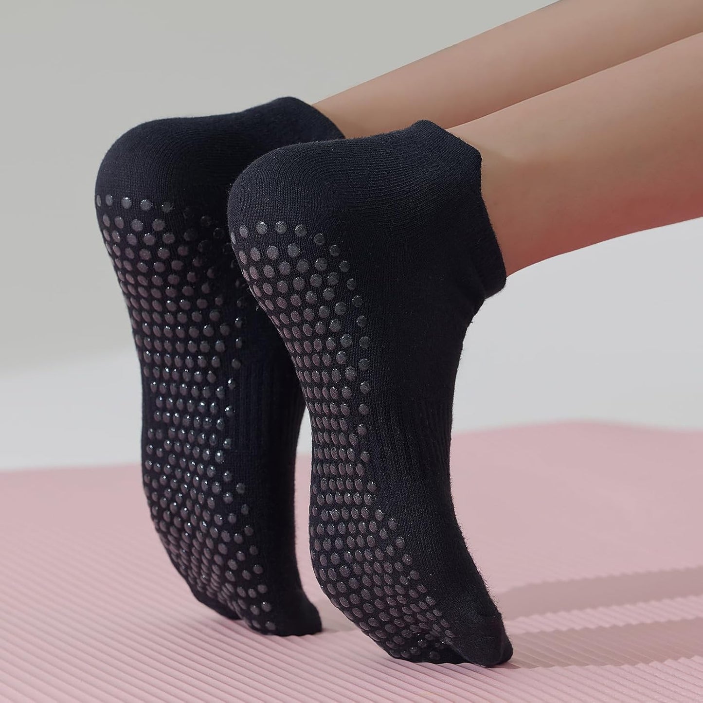 6 Pairs Pilates Socks for Women, Grip Yoga Crew Socks, Non Slip Grippy for Barre, Ballet, Dance & Hospital