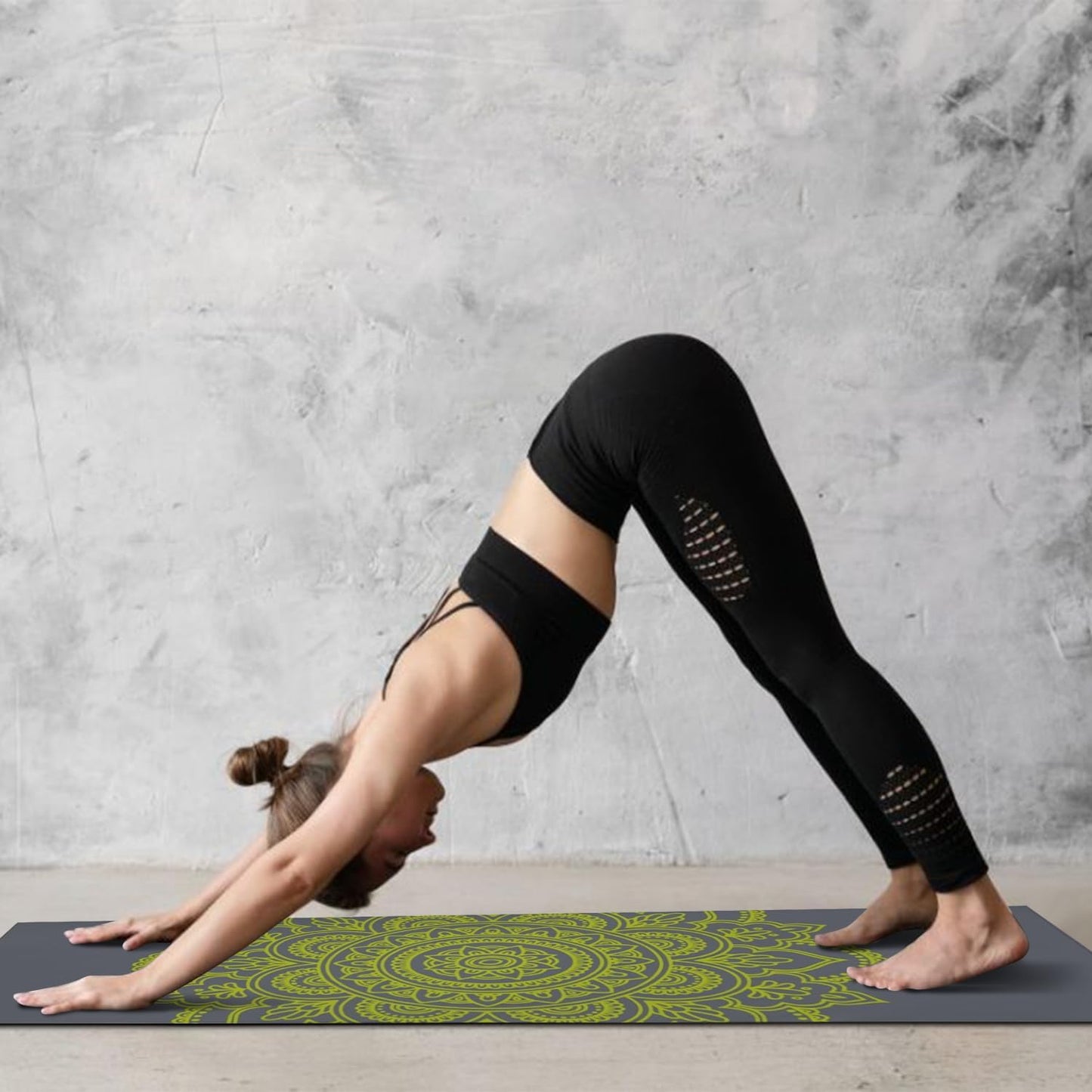 Hot Yoga Mat Towel with Corner Pockets Yoga Towels for Hot Yoga Non Slip with Travel Bag Sweat Absorbent Yoga Blankets Mat Cover for Workout Gym 70"x26" (Mountain-01, 70x26)