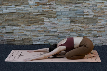 【 】 Yoga Mat * Beast Line -- Unique coating technique, Great wear resistance for a long service life, Vividly printed pattern, Natural rubber base, Strong bounce resilience, Absorb sweat instantly to stay dry, Clean and hygienic.