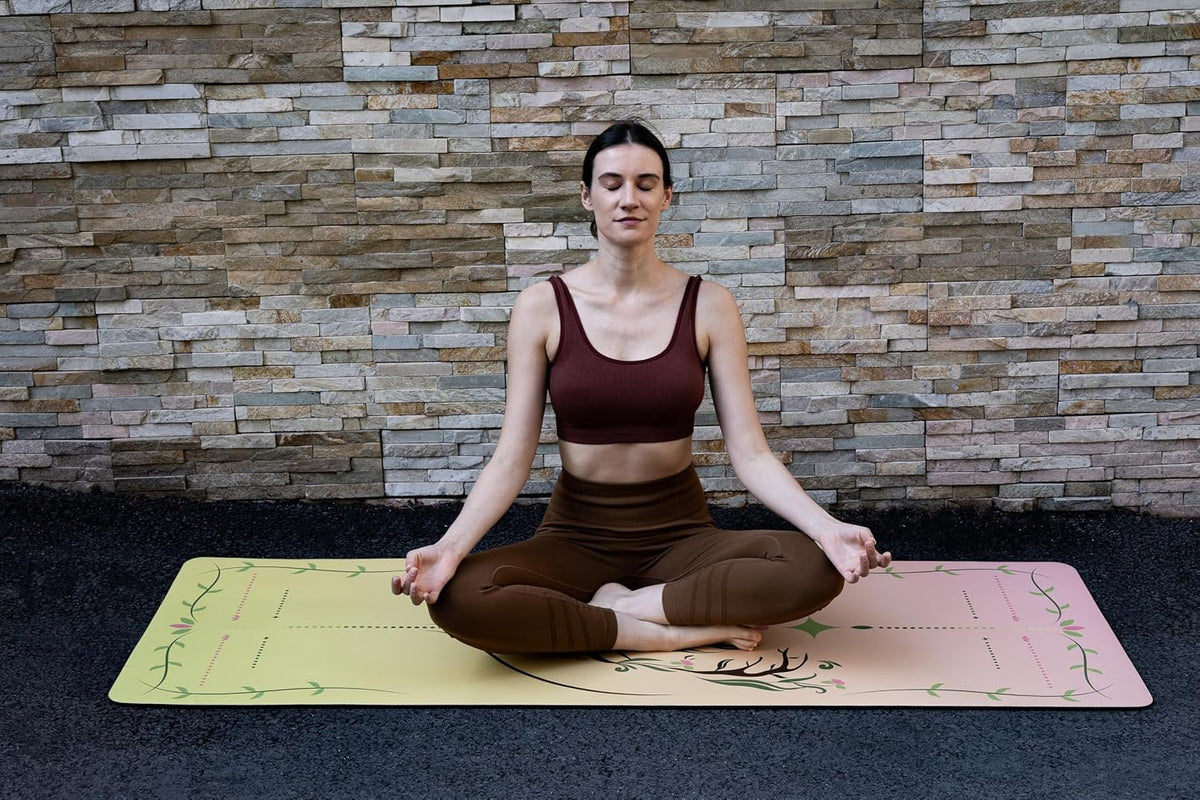 【 】 Yoga Mat * Beast Line -- Unique coating technique, Great wear resistance for a long service life, Vividly printed pattern, Natural rubber base, Strong bounce resilience, Absorb sweat instantly to stay dry, Clean and hygienic.