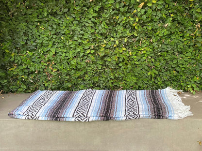 Del Mex Classic Mexican Blanket, Large Authentic Woven Falsa Throw (70"x50"), Artisan Southwest Décor for Beach, Yoga, Outdoors (Lavender)